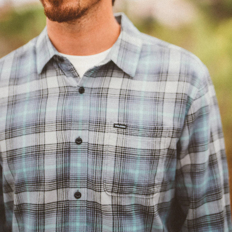 Load image into Gallery viewer, Volcom Caden Plaid Long Sleeve Button-Up Flannel Shirt - Tower Gray 6
