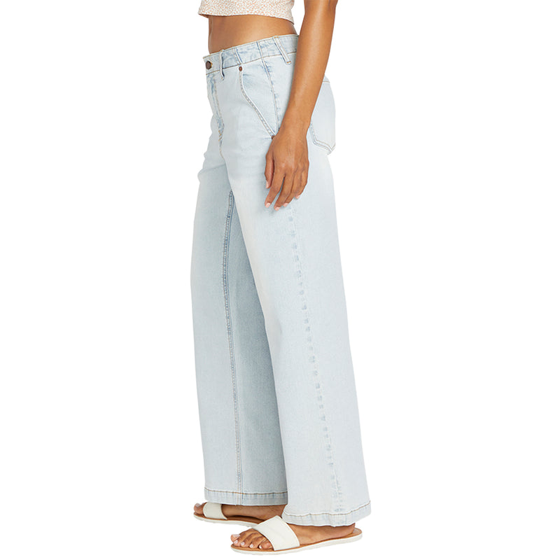 Load image into Gallery viewer, Volcom Women's 1991 Stoned Low Rise Jeans 2

