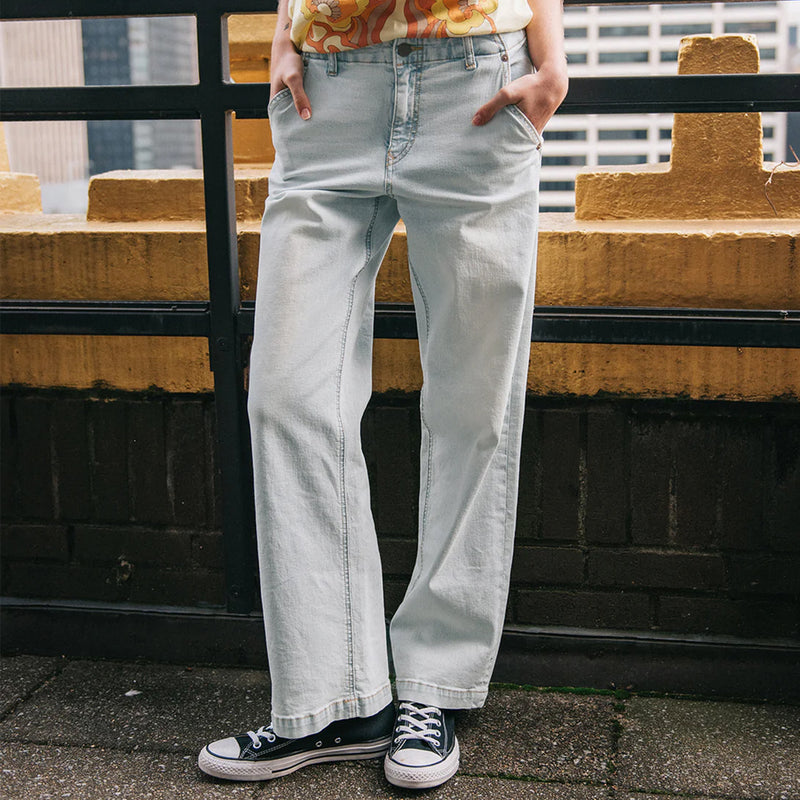Load image into Gallery viewer, Volcom Women's 1991 Stoned Low Rise Jeans 12
