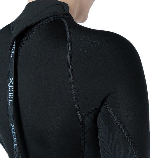 Xcel Women's Axis 2mm Long Sleeve Back-Zip Boy-Short Spring Wetsuit 5