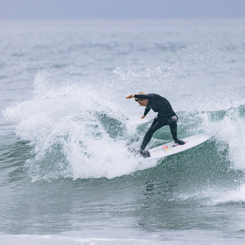 Load image into Gallery viewer, Xcel Women's Comp X 3/2 Chest-Zip Wetsuit

