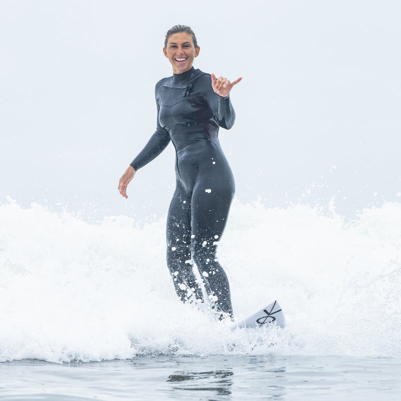 Load image into Gallery viewer, Xcel Women's Comp+ 4/3 Chest-Zip Wetsuit 24
