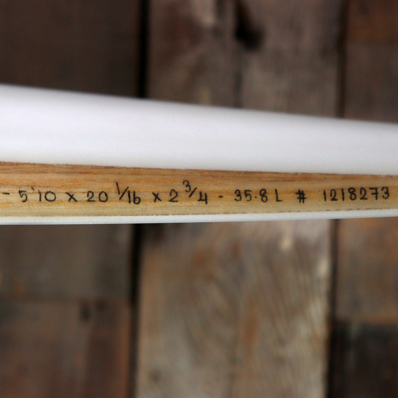 Load image into Gallery viewer, Firewire Mashup Helium 5'10 × 20 1/16 × 2 ¾ Surfboard 4
