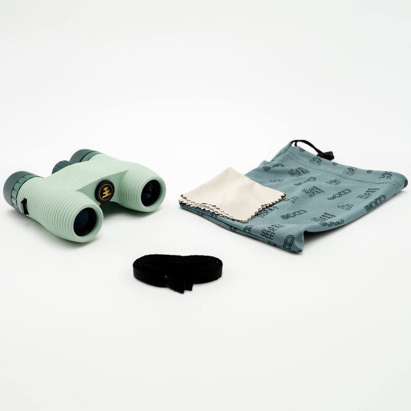 Load image into Gallery viewer, Nocs Provisions Standard Issue 8×25 Waterproof Binoculars
