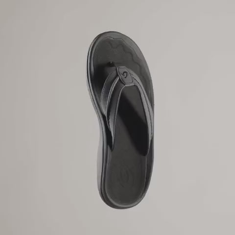 Load and play video in Gallery viewer, OluKai Hokua Sandals 5
